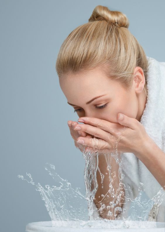 Rửa mặt là bước buộc phải có trong bất kì chu trình skincare nào