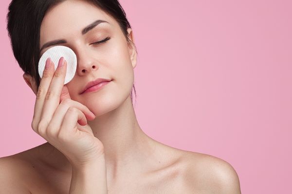 Bông tẩy trang tốt cho da mụn: Giải pháp hoàn hảo giúp làn da sạch sẽ