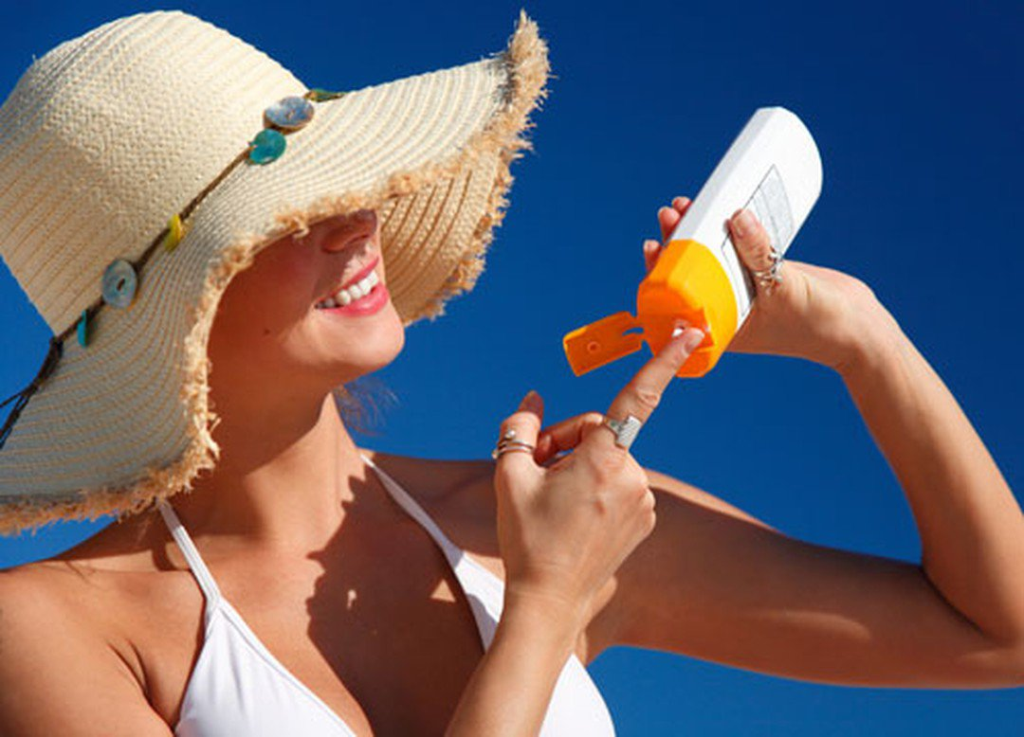 Chống nắng cho da mụn là một bước cần thiết để ngừa mụn