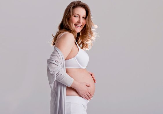 Sữa rửa mặt cho bà bầu: Cách chăm sóc da an toàn trong thai kỳ