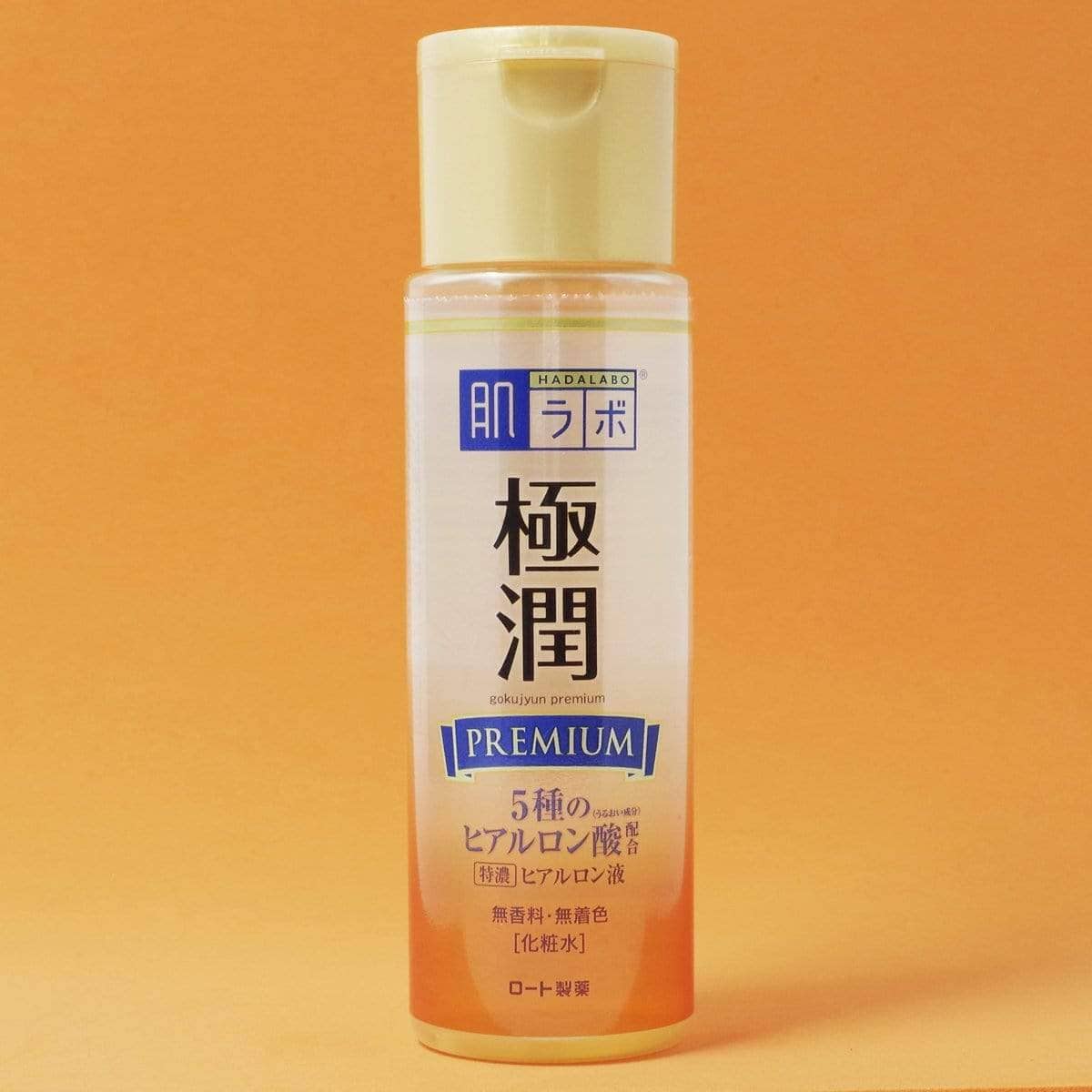 Một trong những sản phẩm trị sợi bã nhờn của Nhật có dạng lotion dễ thẩm thấu vào da
