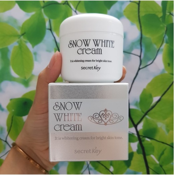 Kem dưỡng trắng da mặt dành cho da nhạy cảm Snow White Milky Cream
