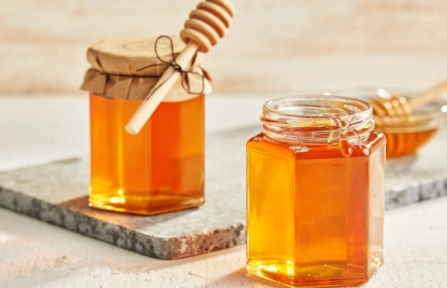 Lợi ích của mật ong đối với da dầu trên mặt