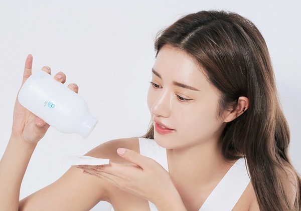 Danh sách 5 sản phẩm nước tẩy trang dành cho da dầu của Nhật – Giá thành nước tẩy trang cho da nhạy cảm của Nhật